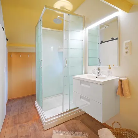 Holiday home La Ferme Du Parc - Le Fournil Montignies-lez-Lens